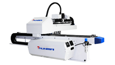 五軸注塑機(jī)機(jī)械手